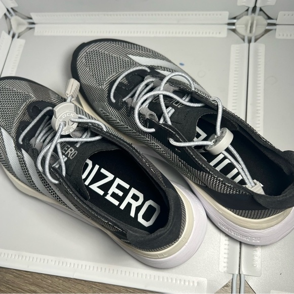 Women’s black grey Adizero Boston 12 running shoes size 6.5 excellent condition - Picture 10 of 11